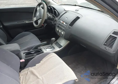 2005 Nissan Altima 2.5 S from USA, damaged, VIN 1N4AL11D95C353772